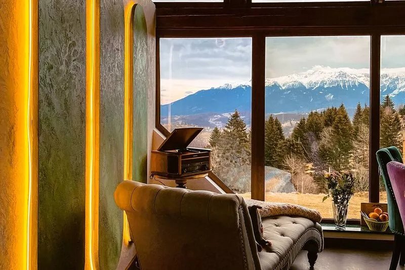 Refurbished barn looking over the mountains - 20 min away from Dracula's Castle