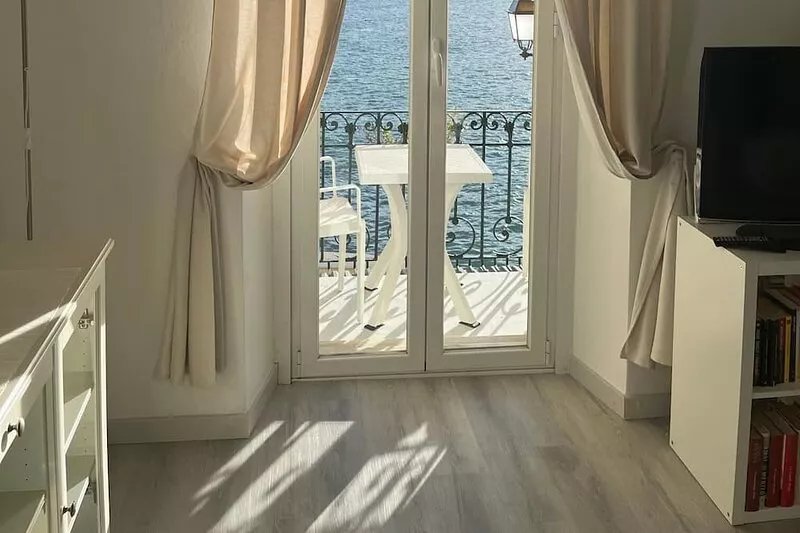Rapallo: elegant period apartment by the sea, with wi-fi, renovated in 2024