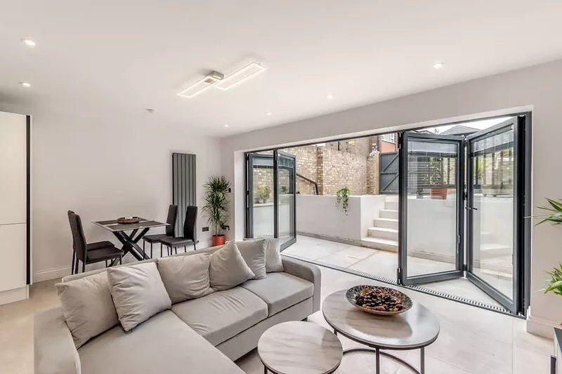 Garden Stay in Portobello - 2 Bed - Sleeps 6 - Parking, AirCon, WiFi, Netflix