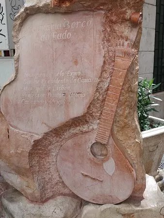 Monumento Mouraria Berco do Fado