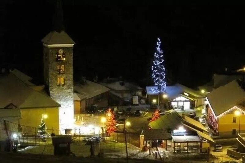 Apartment '' Swiss pine '' located in the village of St Martin de Belleville
