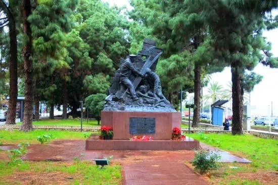 Monument to Russian Sailors, Heroes of Mercy and Self-Sacrifice