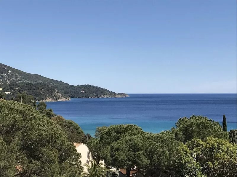 New villa high end in a privileged area close to Cape nègre.