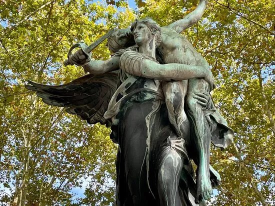 Statue Gloria Victis