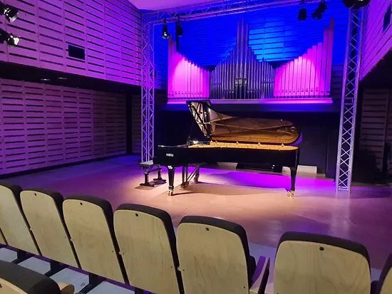 Auditorium de Prayssas - La Halle au Chasselas