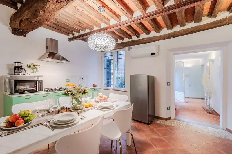 Casa Al Dipinto, an Apartment with Garden