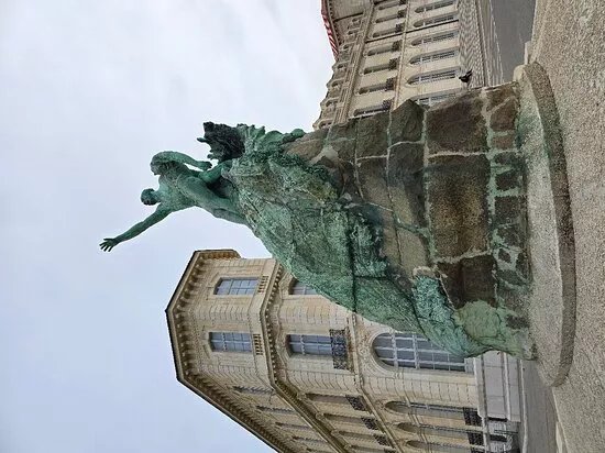 Monument aux heros et victimes de la mer