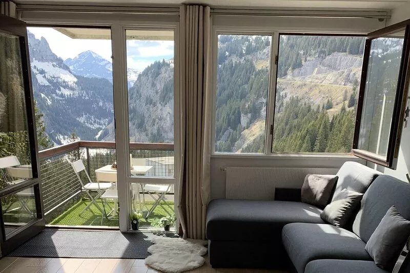Get a bird's eye view of Mont Blanc! Large studio with mountain view
