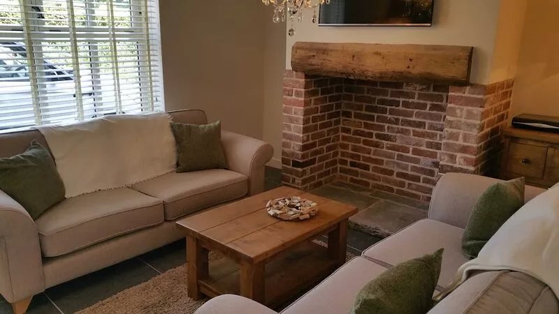 3 Keywest Dove Barn Caverswall