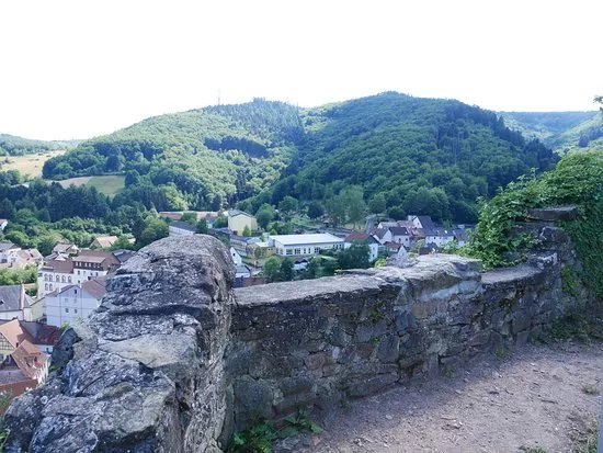Burg Neu-Wolfstein