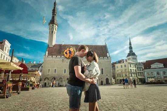 Uri Foto
