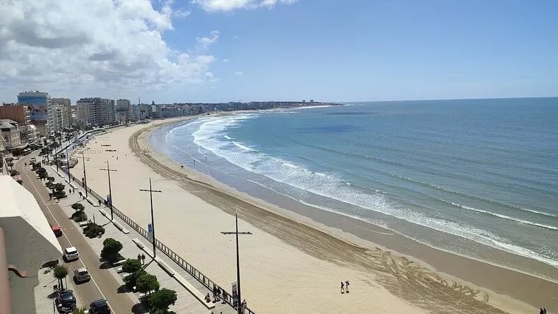 Villa Henry - Apartment 4 pe. - Facing the Beach