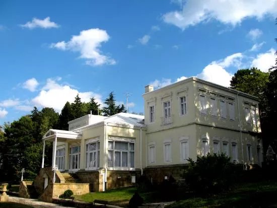 Golden Hill Villa