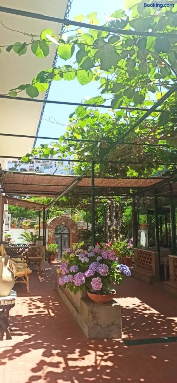 Villa Dei Fiori B&B