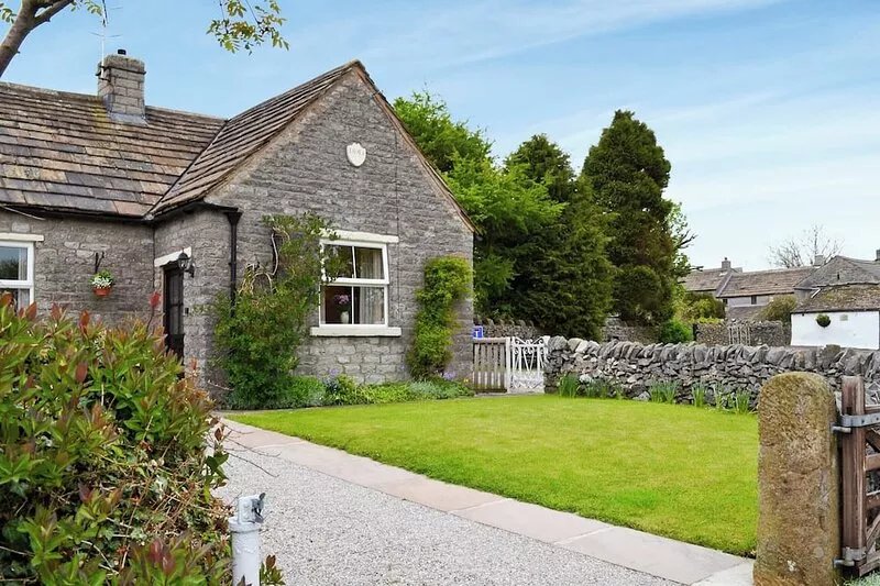 Chatsworth House and Bakewell are close by, as is Eldon Hole one of the deepest