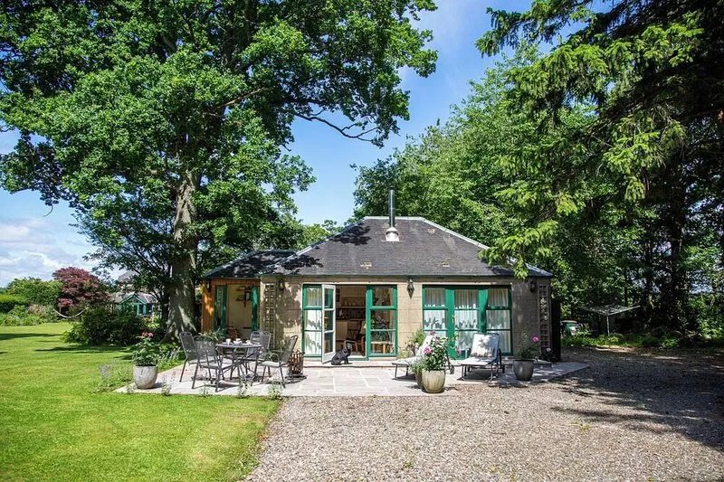 The Doocot is a luxury rural retreat for couples.