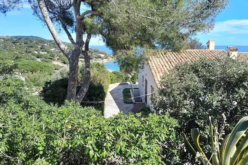 Family Villa - Private Estate of Escalet