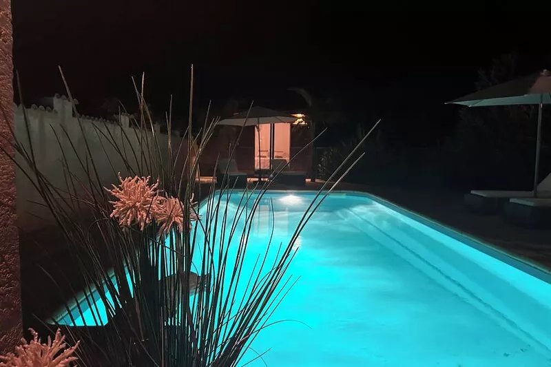 Beautiful Villa With Pool and Gardens, just 10 mins walk to beach. 4/5 bedrooms