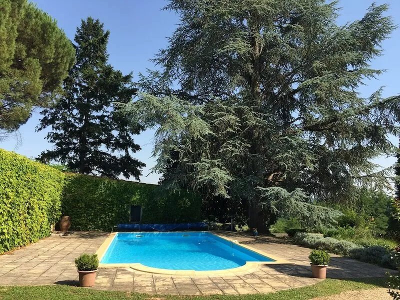 Beautiful Gite with Private Pool and Air-conditioned Bedrooms