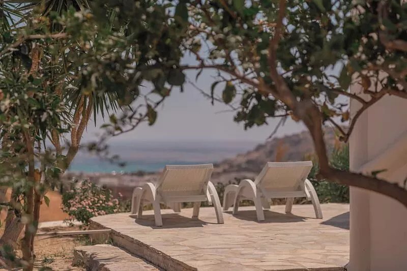 PRIVATE VILLA WITH OUTSTANDING VIEWS, CLOSE TO MIKRI VIGLA BEACH.