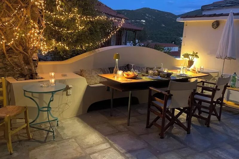 KYRIA FLORENCE BEAUTIFUL ARTISTS HOUSE, SKOPELOS MAMAMIA ISLAND VERY QUIET.