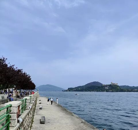 Lungolago di Arona