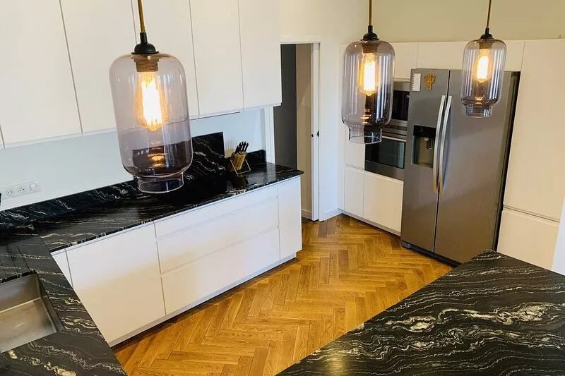 HISTORICAL CENTER/ 10 PEOPLE/ 5 BEDROOMS/ 3 BATHROOMS/ AIR CONDITIONING