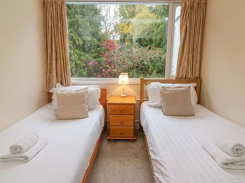 LAKE HOUSE BOWNESS, pet friendly in Bowness-On-Windermere