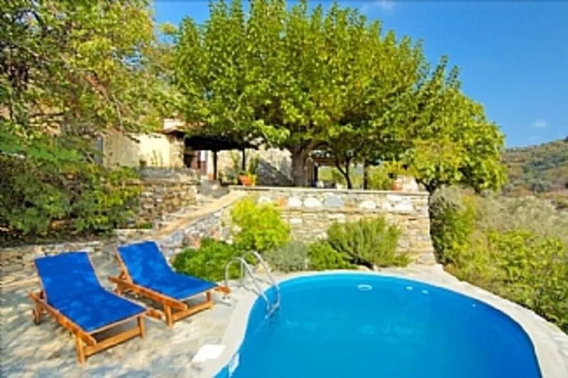 MULBERRY TREE COTTAGE With Private Pool And Valley Views (1 Bedroom, Sleeps 4)