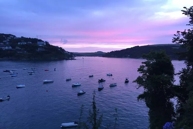 Wonderful 2 Bedrm / 2 Bathrm / Parking / 2 min walk to South Sands Beach