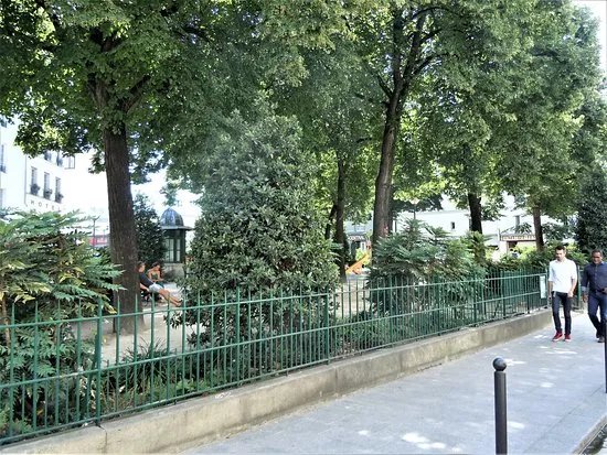 Square Gaston Baty