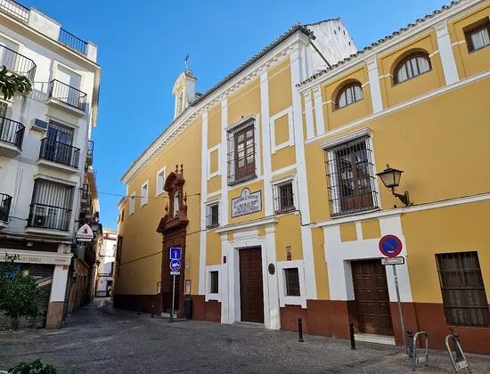 Plaza Del Pozo Santo