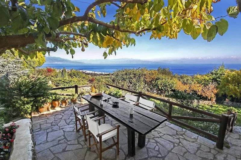 Ampelos Estate – The Villa (4 bedroom villa)
