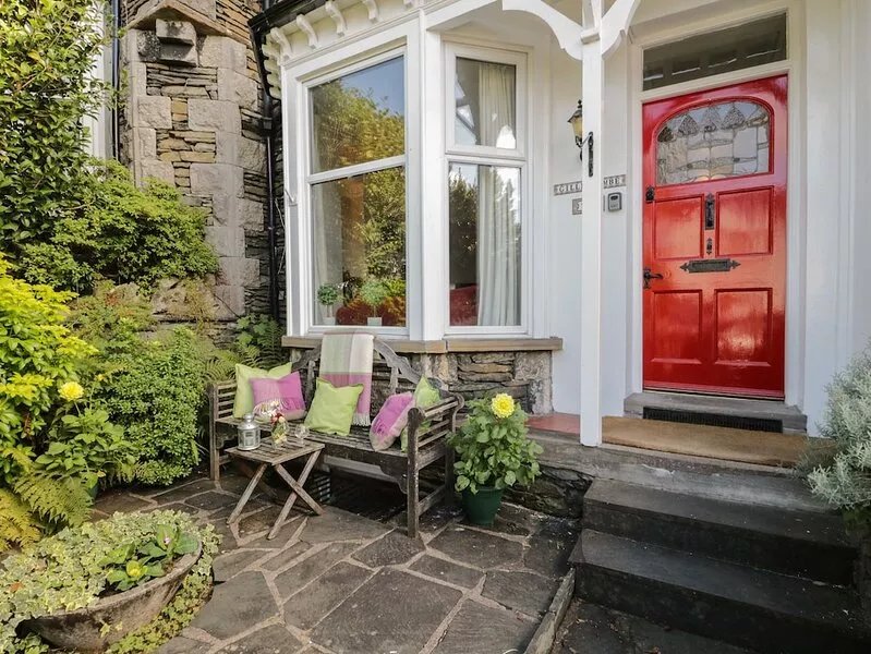 GILLERCOMBE, family friendly, with a garden in Bowness-On-Windermere