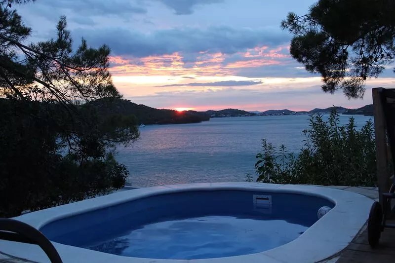 Paradise 30m from the sea