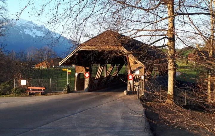 Hohe Brucke