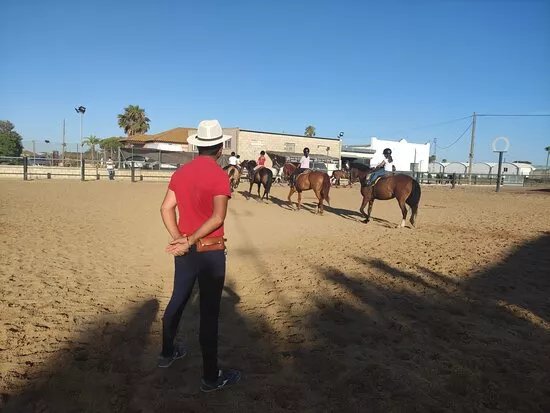 Escuela de Equitacion Amigos del Caballo
