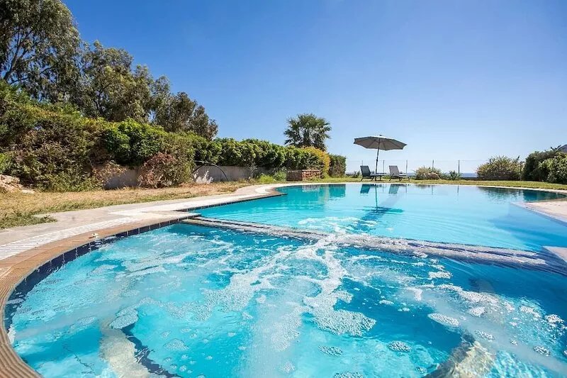 Villa Driftwood - Two Bedroom Villa, Sleeps 4