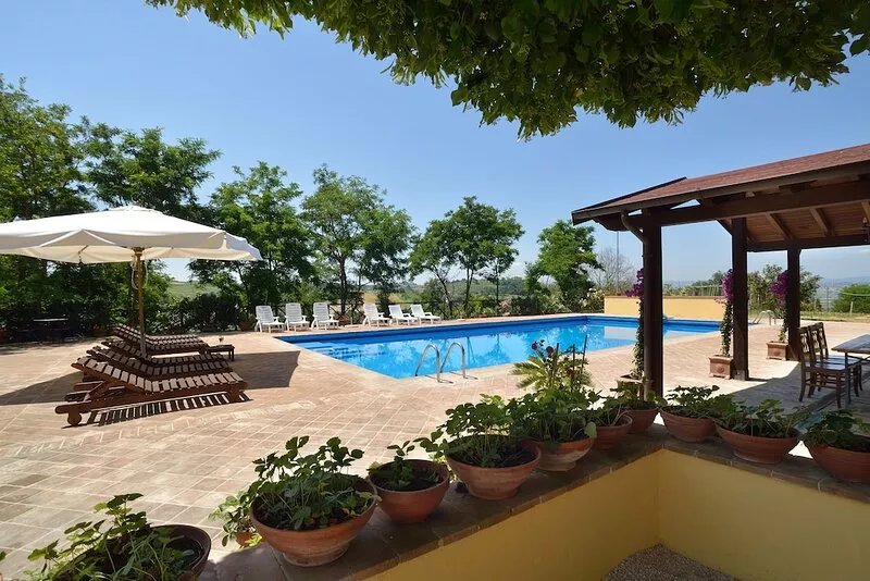 VILLA SANTA MARIA DERUTA IDEAL UMBRIAN RETREAT FOR REUNION NEAR PERUGIA AND TODI