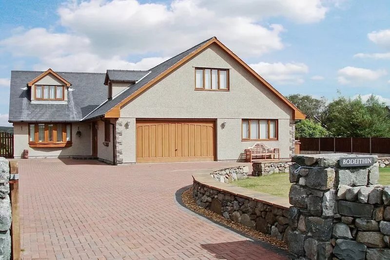 4 bedroom accommodation in Harlech