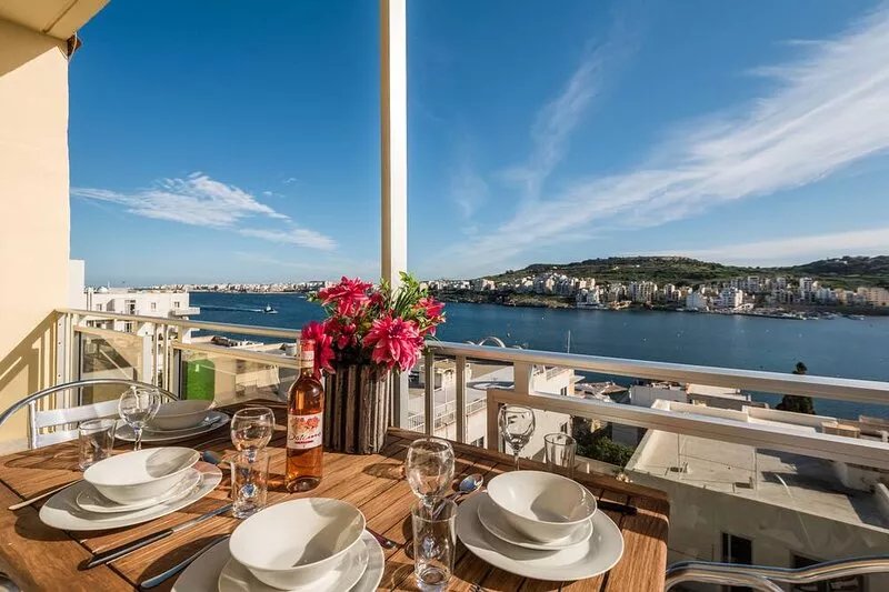 Bay View Apt. - Lovely terrace, enjoying great views in a quiet area.