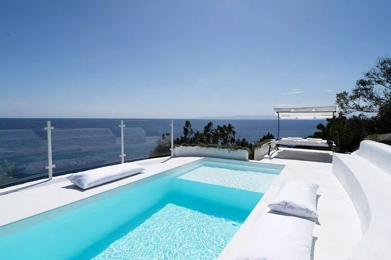 Luxurious Seafront Villa With Pool and Private Rocky Beach