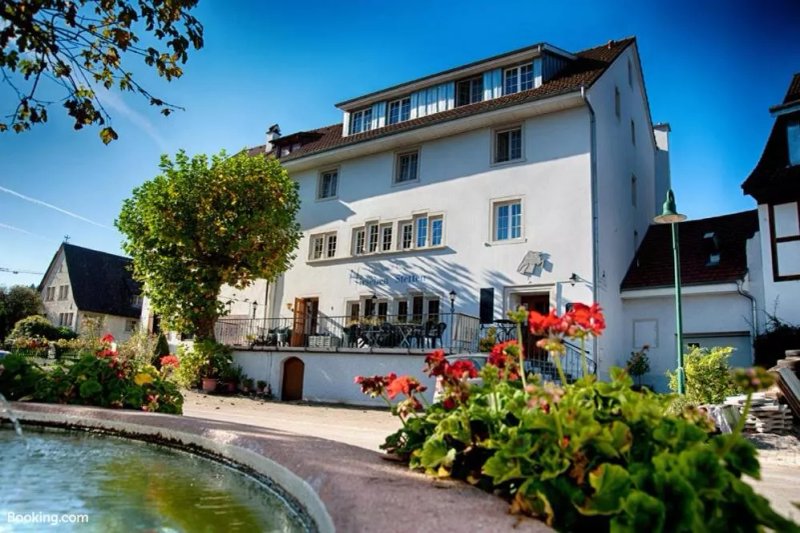 Gasthof & Pension Hirschen-Stetten