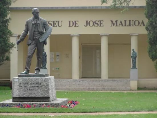 Estatua de Jose Malhoa