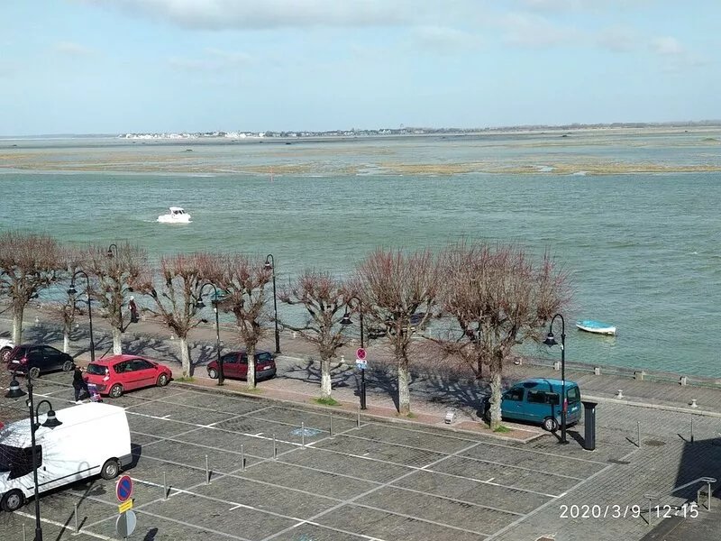 House with bay view in the heart of the city