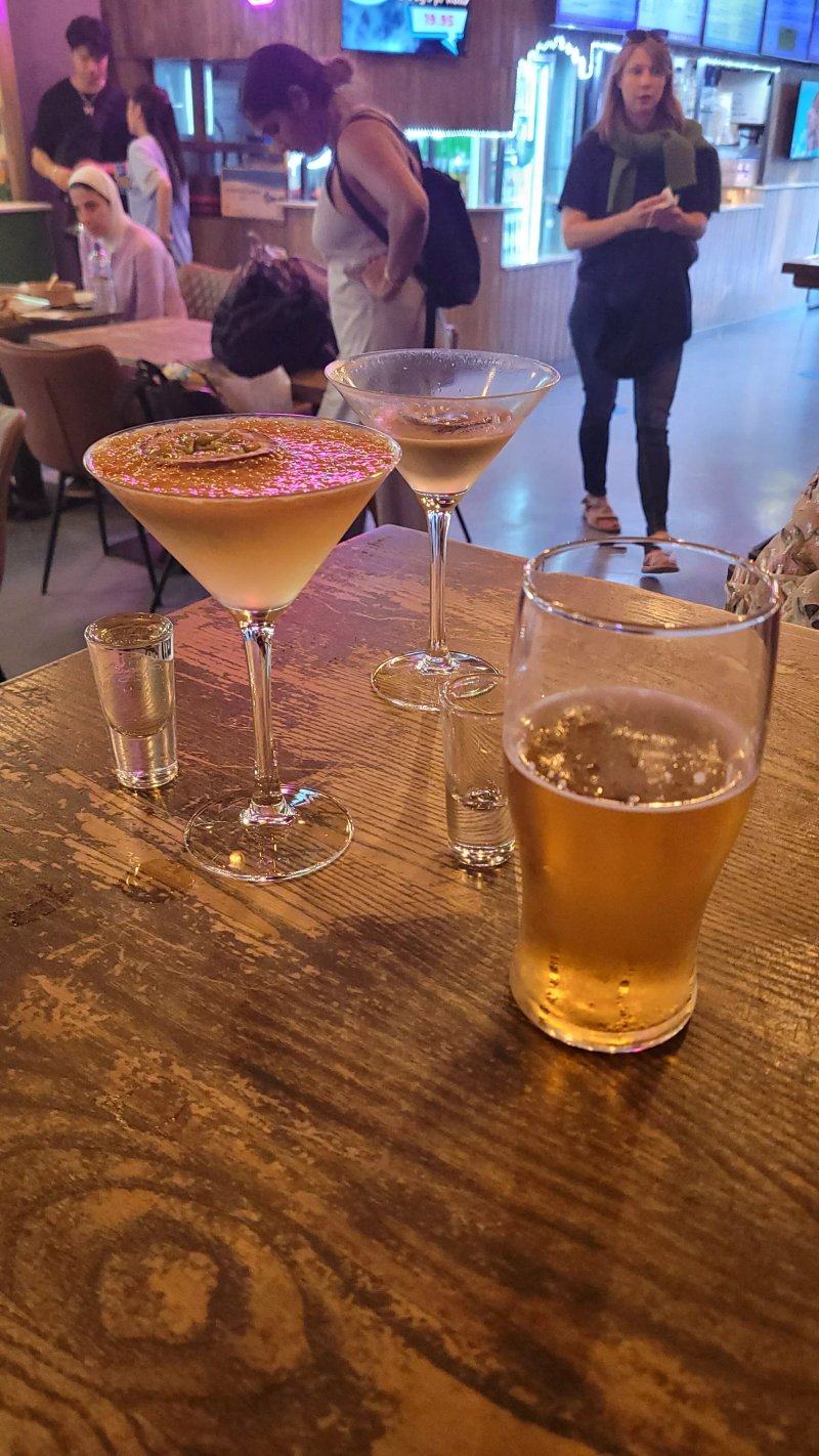 High Spirit Cocktail Bar