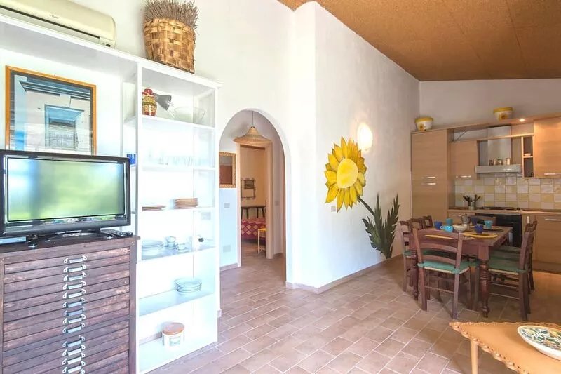 Beautiful villa  in the Tuscan countryside (6/8 people), close to the sea