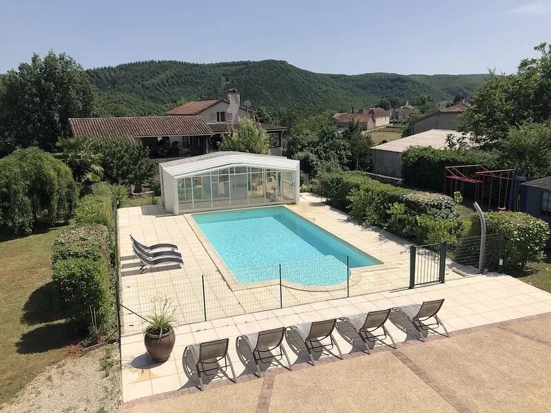 Aube-sur-la-Vallée - Un beau gîte dans une propriété de 5000m² près du Lot