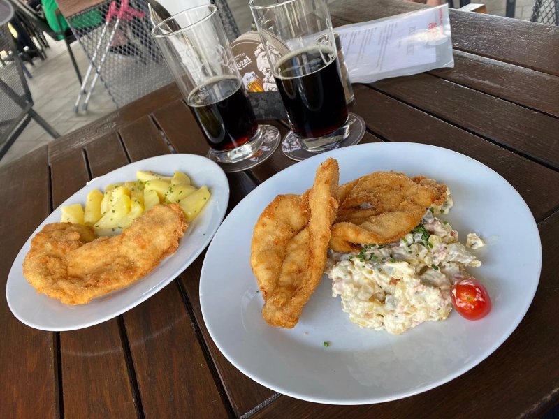 Restaurace A Penzion U Brázdů