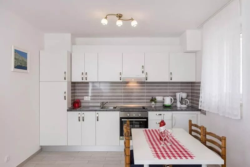 Villa Celenca - Two Bedroom Apartment with Terrace and Pool View - A1